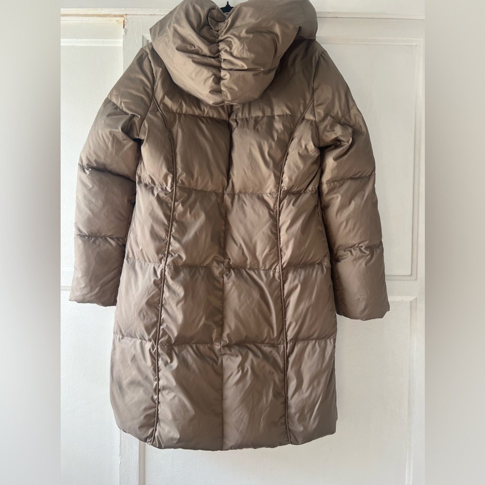 Beautiful, great condition like new, only use ones, puffer jacket,
